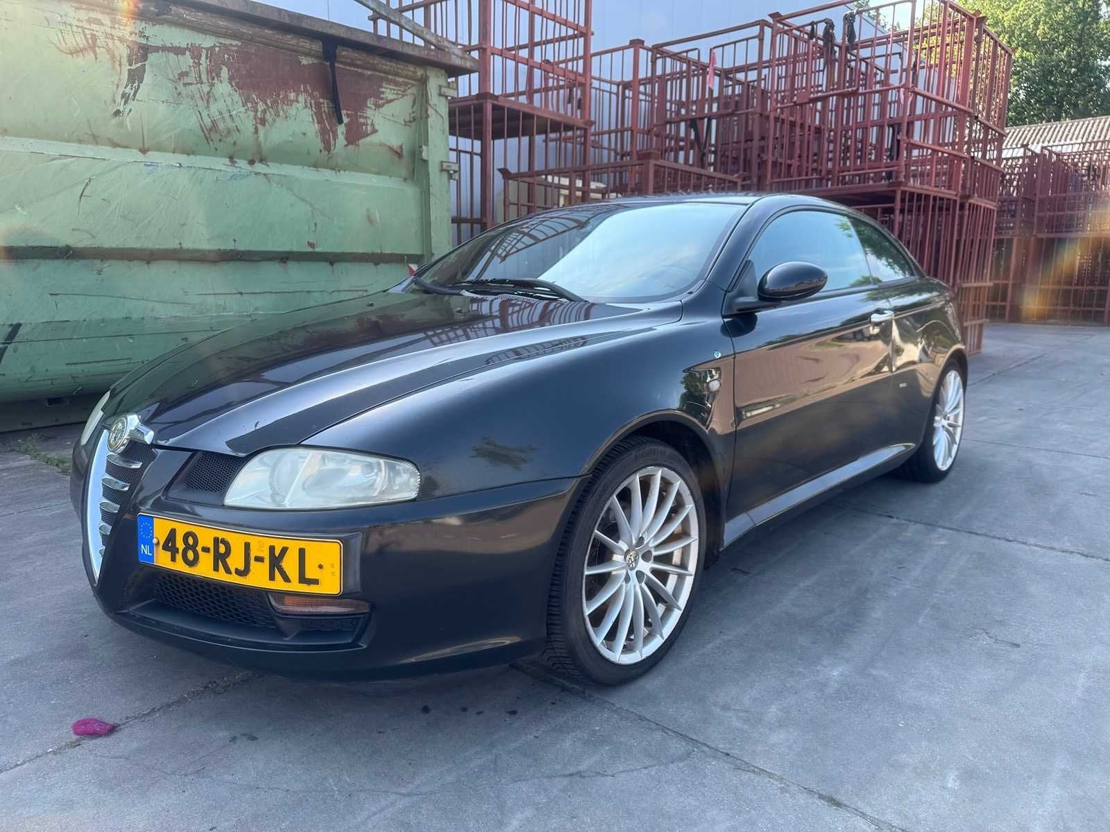 Alfa Romeo GT 2.0 JTS Dist. Selesp 48-RJ-KL, Auto's, Alfa Romeo, Bedrijf, GT, Open dak, Benzine, Euro 4, D, Cabriolet, Automaat