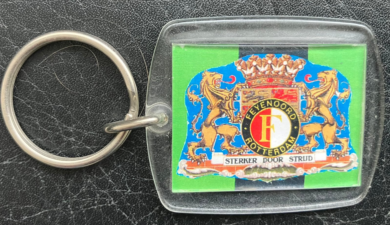 Feyenoord sleutelhanger met clublogo, Verzamelen, Sleutelhangers, Verzenden, Zo goed als nieuw, Sport