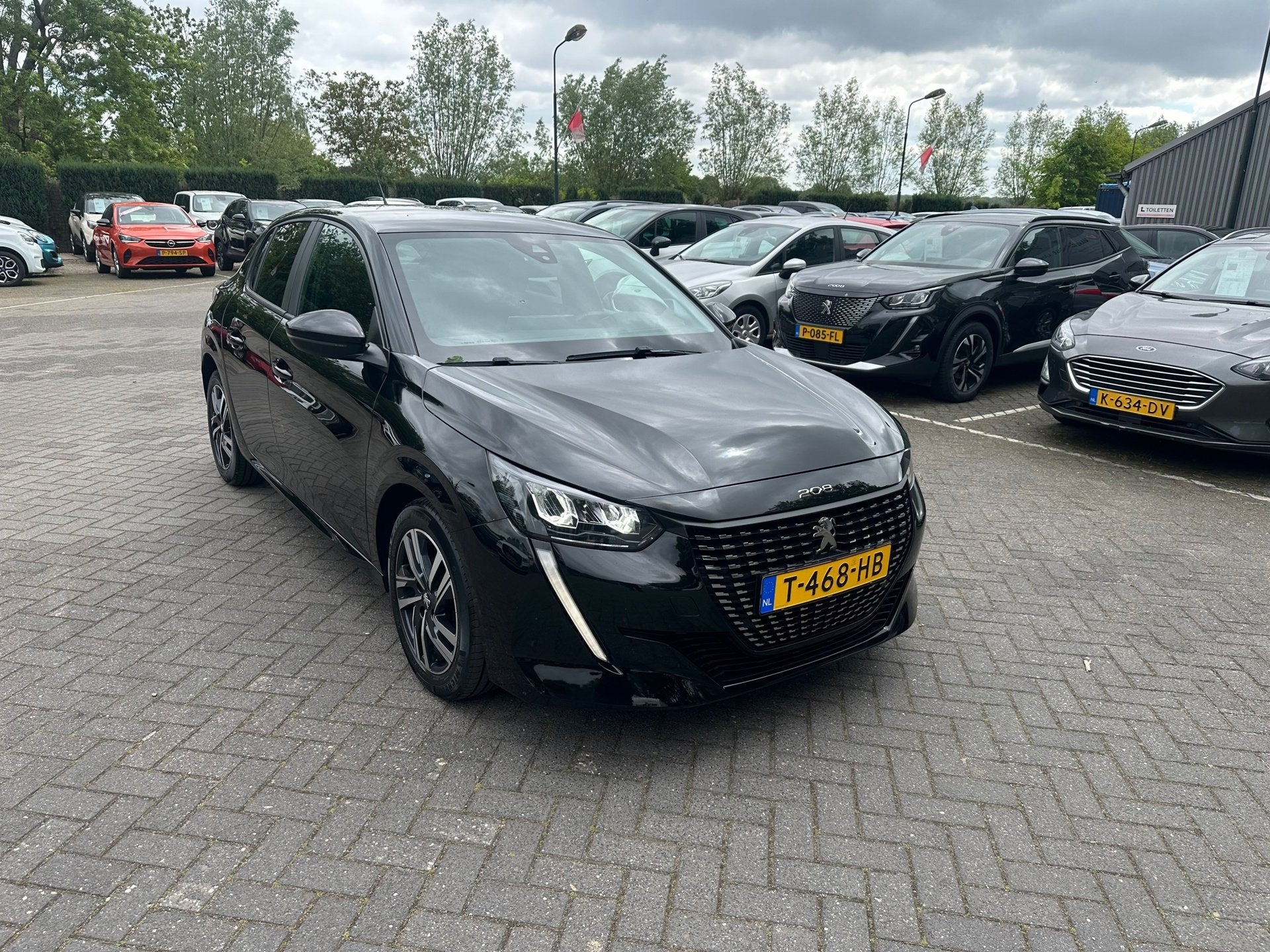 Peugeot 208 1.2 PureTech Style , carplay , pdc , 47.000 KM, Voorwielaandrijving, Euro 6, 1199 cc, Zwart
