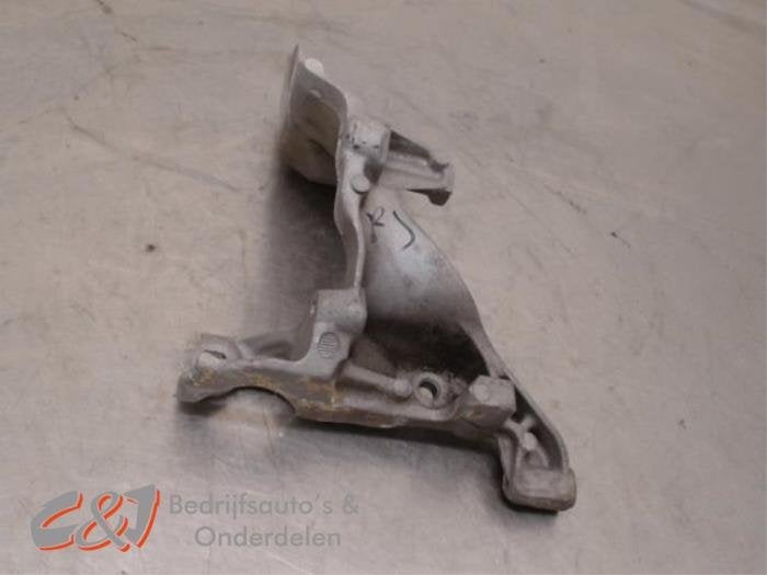 Motorsteun van een Renault Trafic, Gebruikt, -, Renault, -