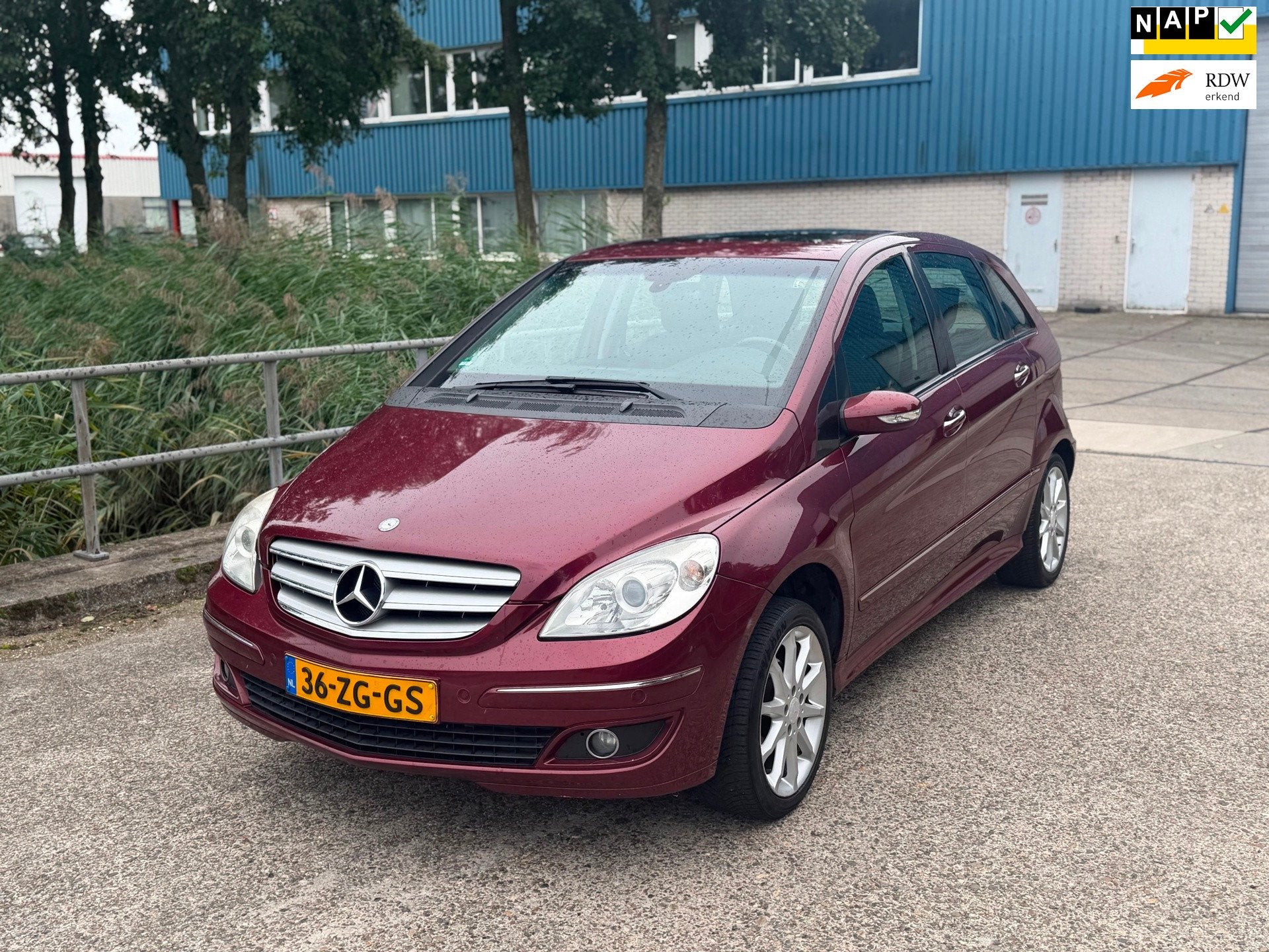 Mercedes-Benz B-klasse 170!Automaat!Panoramadak!Airco!Carpla, Gebruikt, 4 cilinders, 116 pk, Bedrijf