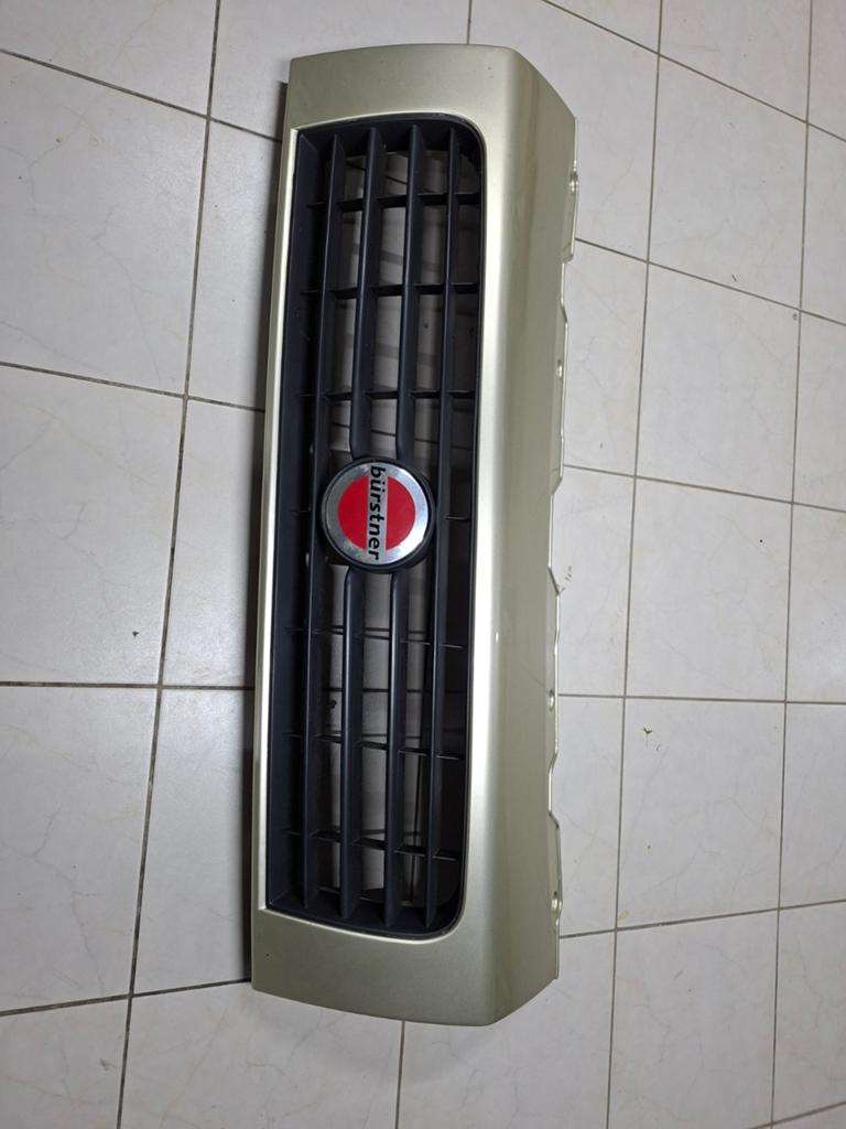 Grille met Burstner logo voor camper/bedrijfswagen x250, Auto-onderdelen, Ophalen, Gebruikt, Bumper, Voor