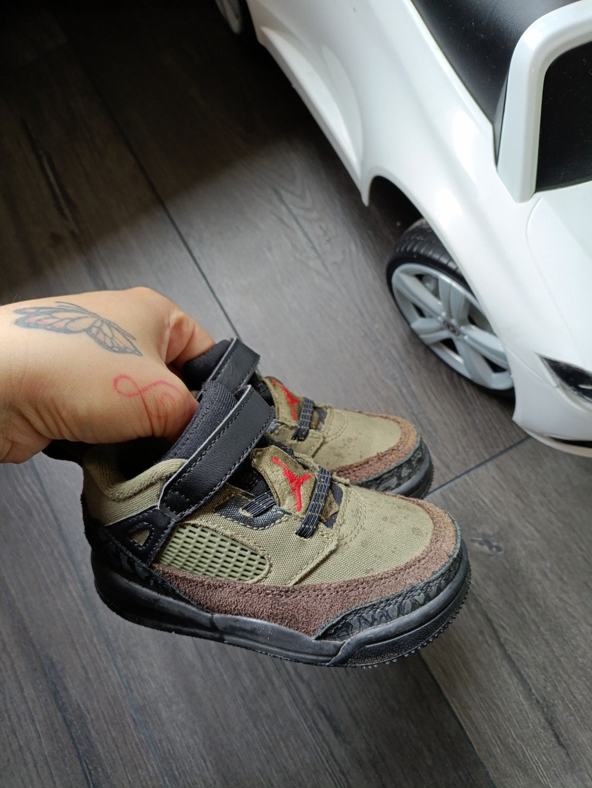 Jordan jongens sneakers maat 23,5, Kinderen en Baby's, Kinderkleding | Schoenen en Sokken, Gebruikt, Ophalen of Verzenden, Jordan