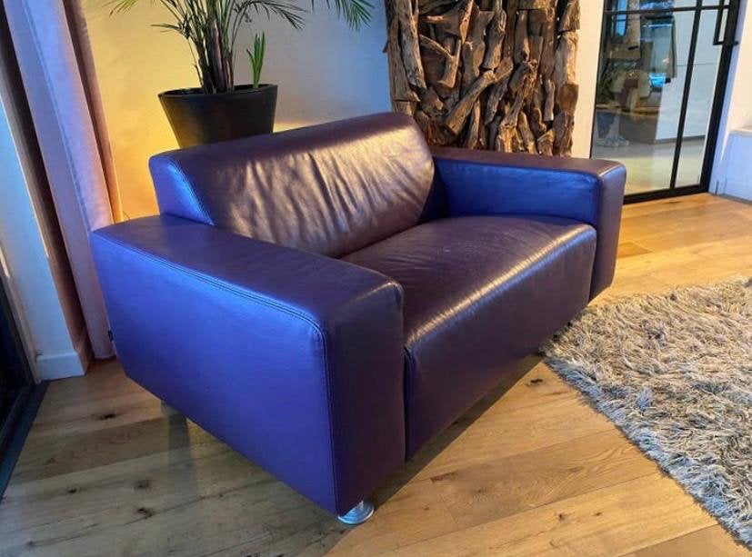 GRATIS Paarse lederen loveseat - Gebruikt met lichte sporen, Ophalen, Gebruikt, Tweepersoons, Leer