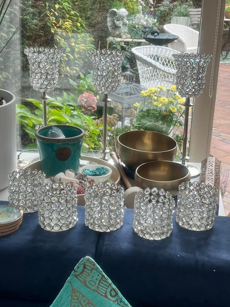 5 lage en 3 hoge kandelaars met kristallen glaasjes, Ophalen of Verzenden