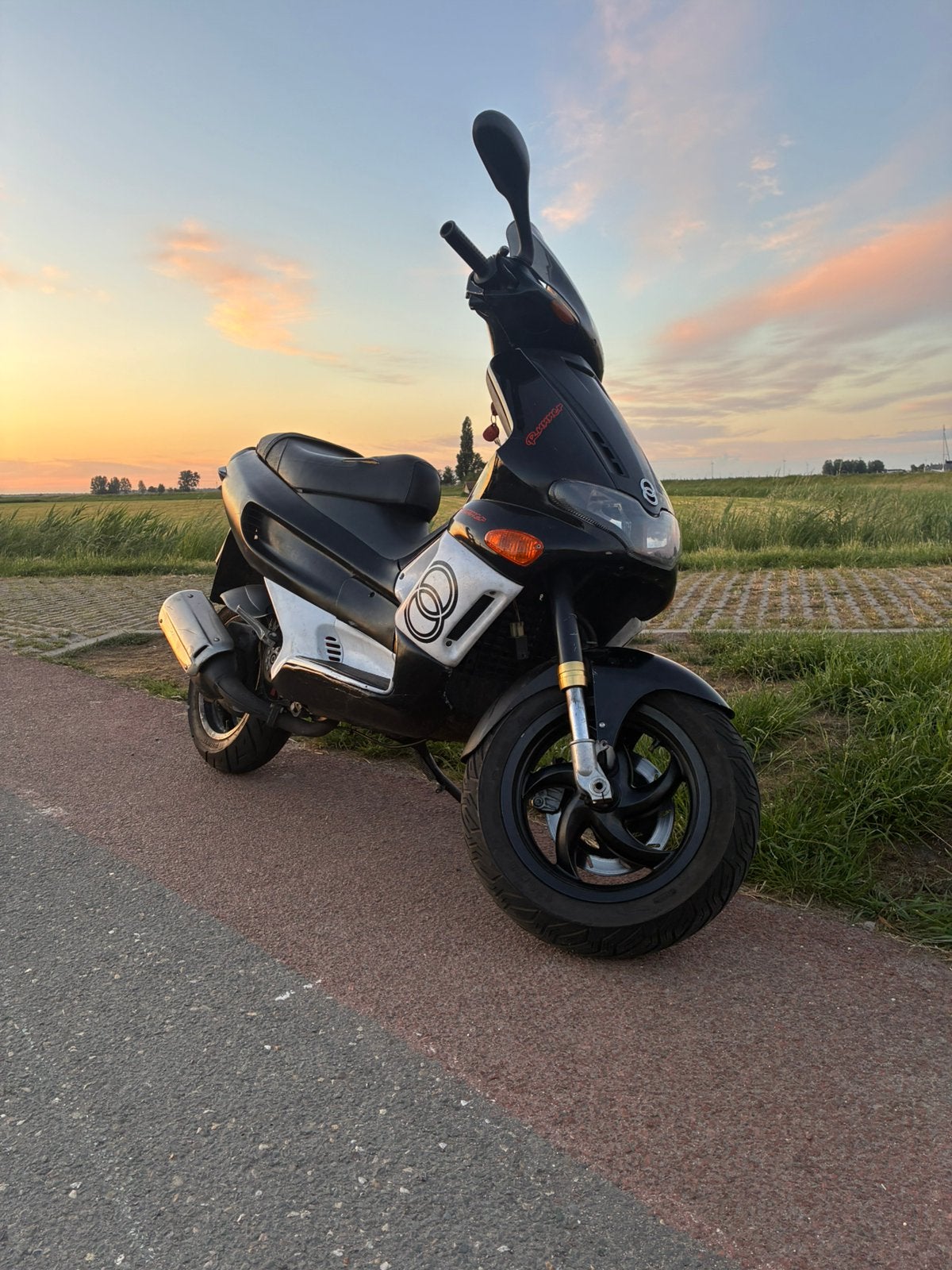 Gilera runner 180cc Brom teruil/tekoop, Tweetakt, Overige modellen, Maximaal 45 km/u, Ophalen of Verzenden