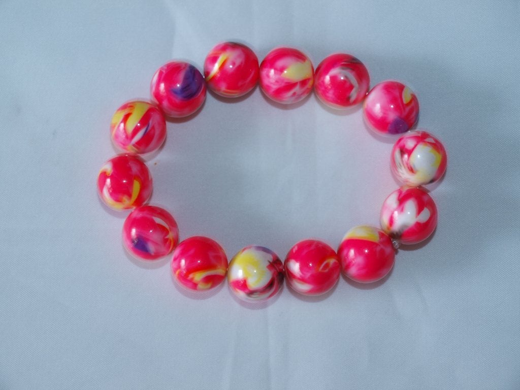 Kleurrijke kralenarmband - Roze, Geel, Wit, Paars, Kunststof of Plastic, Nieuw, Ophalen of Verzenden, Roze