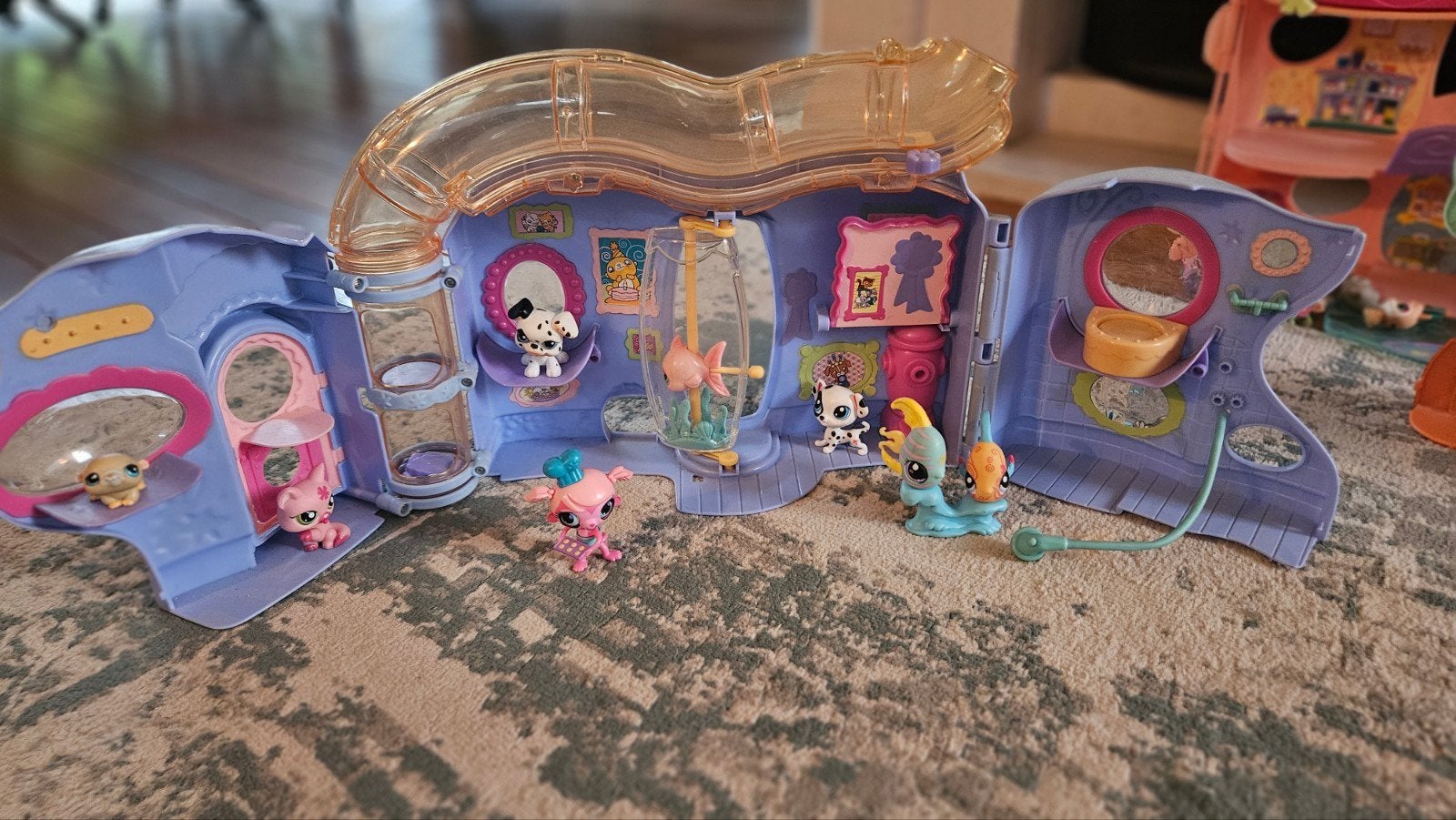 Groot Littlest Pet Shop Huis met 7 Poppetjes, Ophalen of Verzenden, Gebruikt, Jongen of Meisje