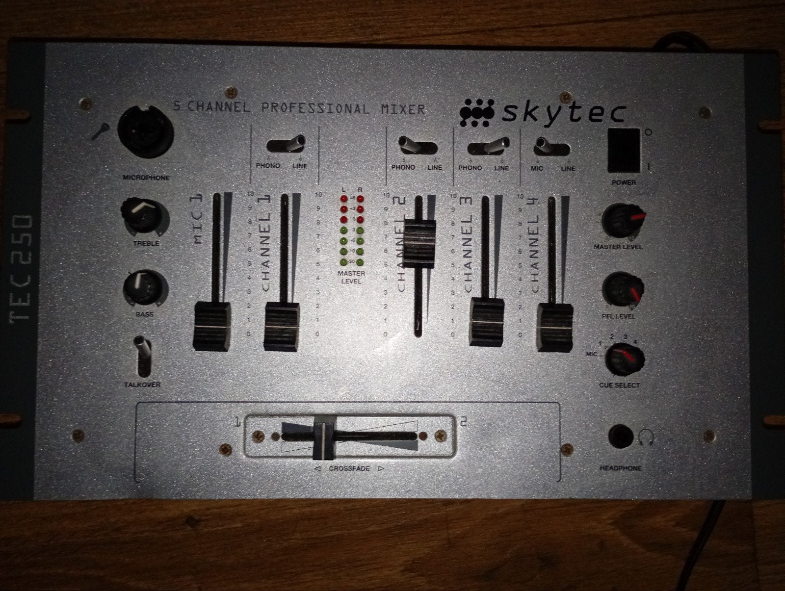 Skytec mengpaneel 250 5 kanaals, Ophalen of Verzenden, Gebruikt, 5 tot 10 kanalen