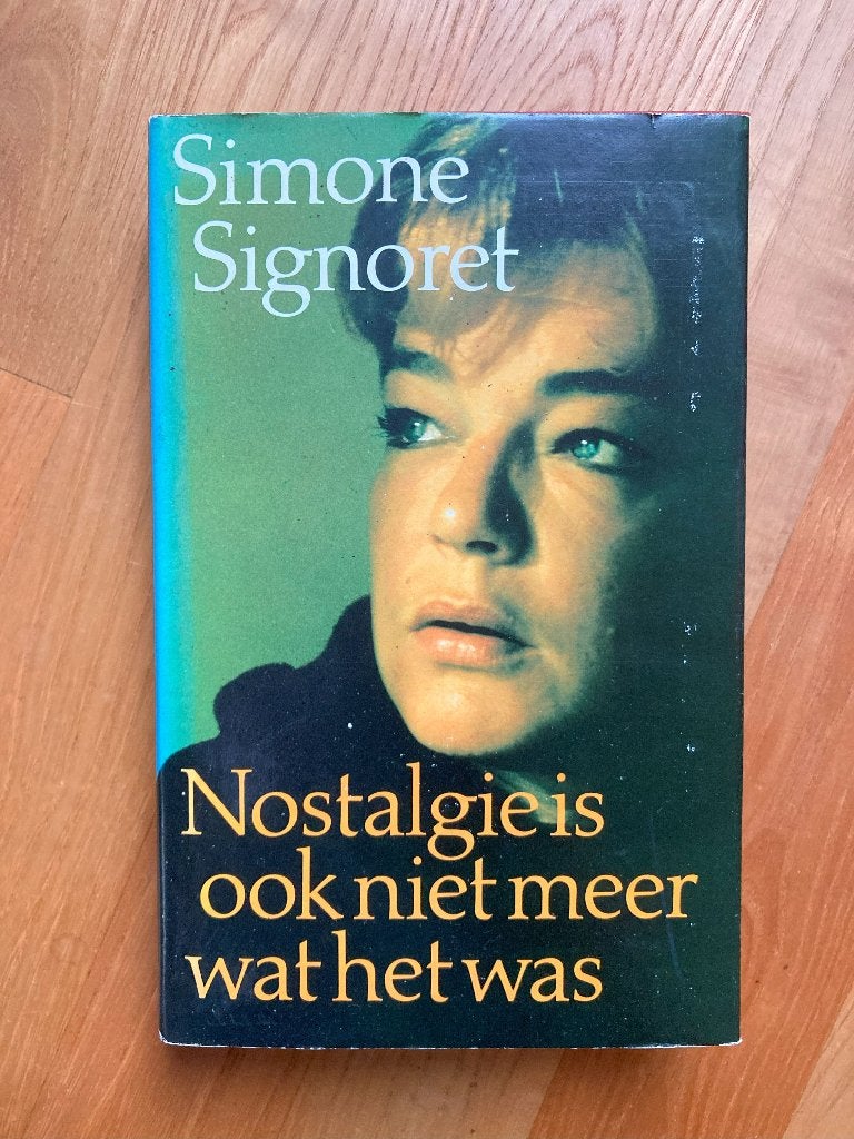 Boek Nostalgie is ook niet meer wat het was - S. Signoret, Ophalen of Verzenden, Gelezen, Simone Signoret, Film, Tv en Media