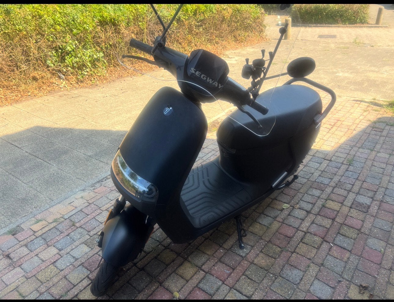 Te koop: Zwart Seqway E110SE. 3712km, Elektrisch, Zo goed als nieuw, Ophalen, Overige merken