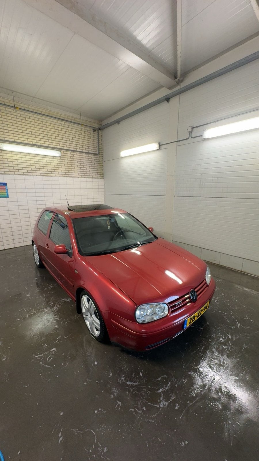 Volkswagen Golf 1.8 20V 110KW 1999 Rood Gti, Auto's, Volkswagen, 1206 kg, 4 cilinders, Origineel Nederlands, Handgeschakeld