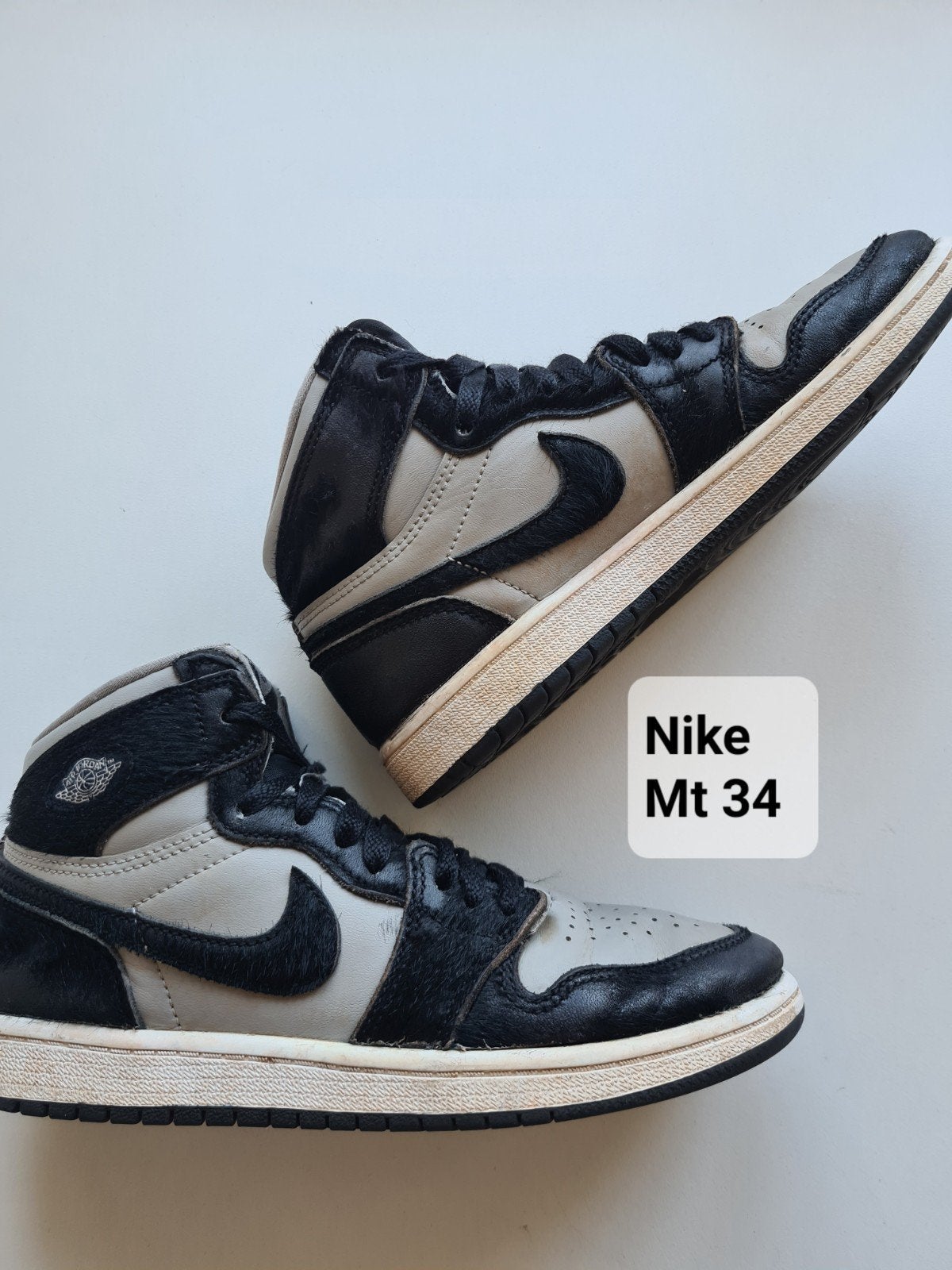 Nike Air Jordan High - Maat 34, Kinderen en Baby's, Gebruikt, Jongen of Meisje, Schoenen, Ophalen of Verzenden