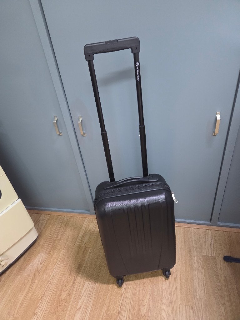 Nieuw : On board Norländer trolley, Ophalen, Wieltjes, Hard kunststof, Nieuw