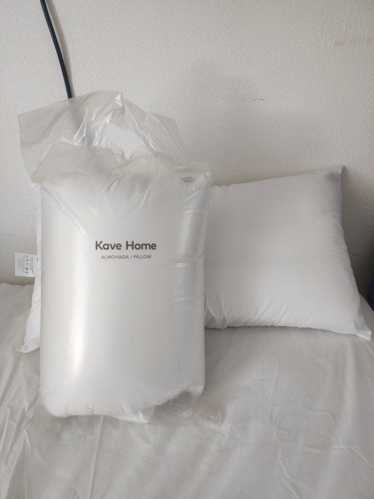 2 pillows, Ophalen, Wit, Nieuw, Vierkant