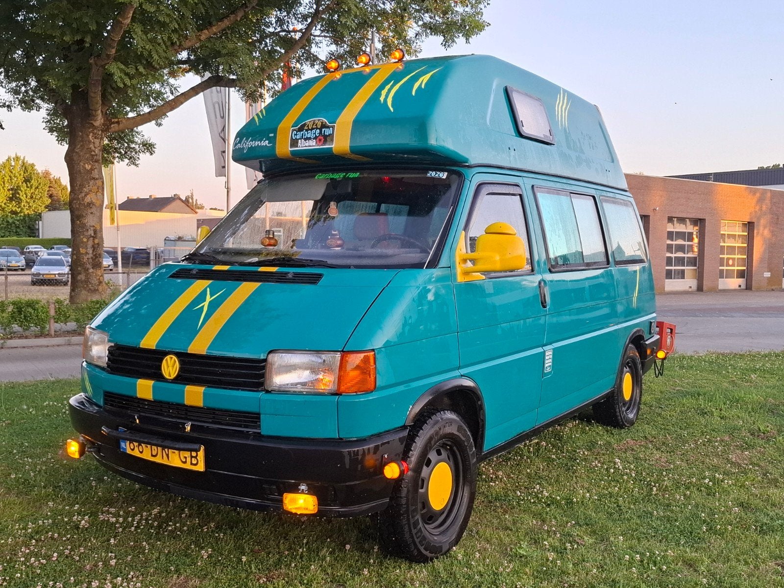 Volkswagen T4 2.4 California Westfalia 4 persoon Carbagerun, Voorwielaandrijving, 700 kg, Volkswagen, Grijs