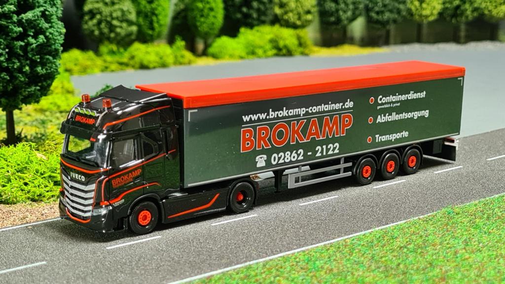 102 Herpa Brokamp Transporte Iveco S-Way Walkingfloortrailer, Ophalen of Verzenden, Nieuw, Bus of Vrachtwagen, Herpa