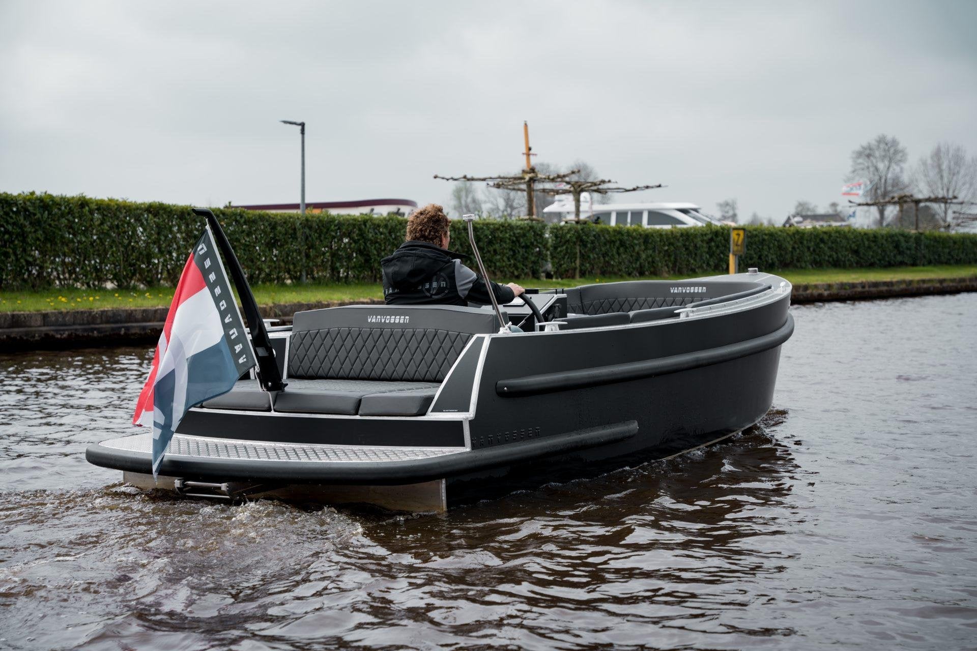 Van Vossen Plugin E tender 595 DE GROOTSTE SLOEPENSHOWROOM, Overige merken, Overige typen, Info@verschuurwatersport.nl, Elektrisch