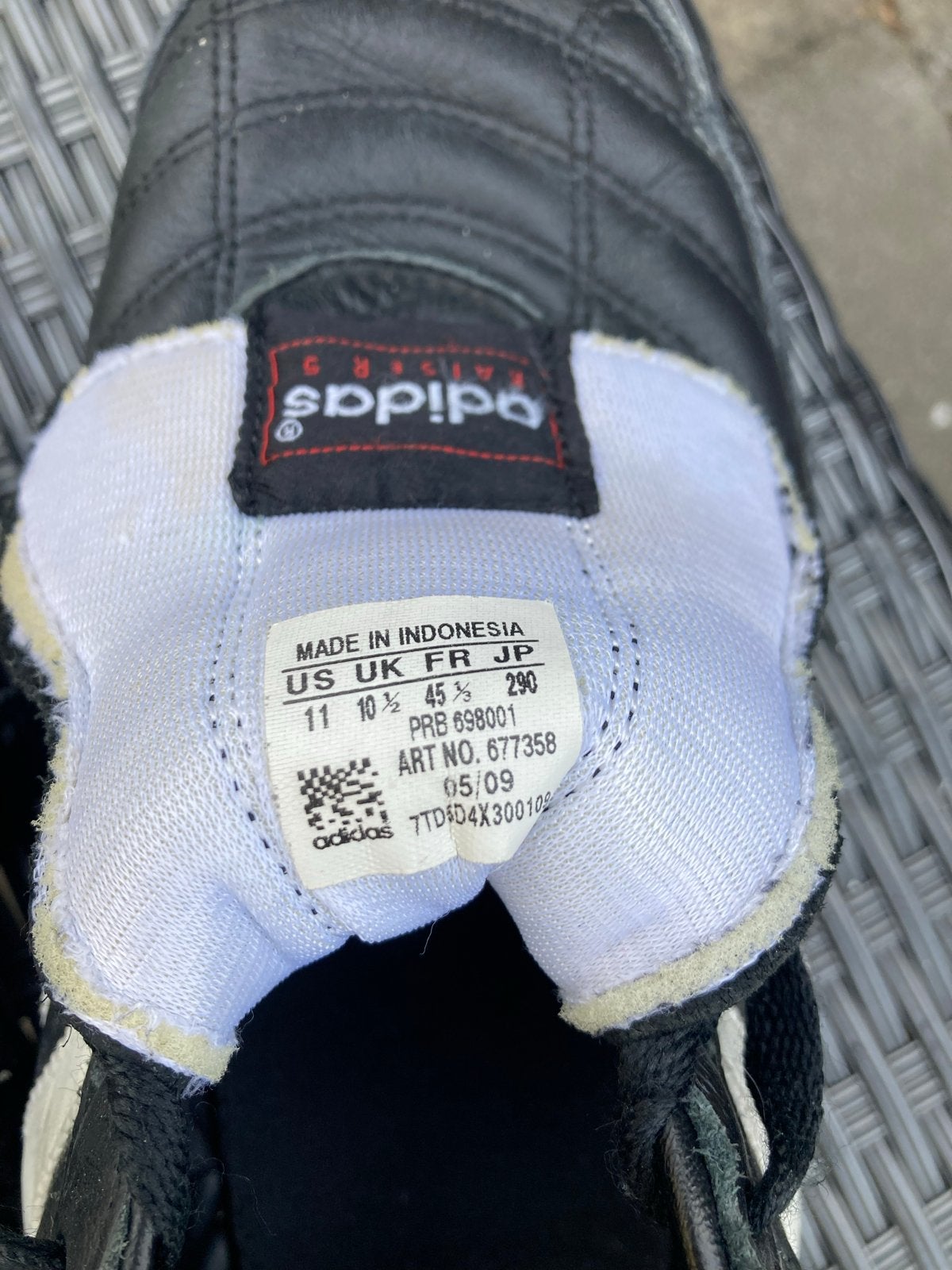 Adidas Kaiser 5 zaalschoenen - Maat 45 1/3, Ophalen of Verzenden, Gebruikt, Schoenen