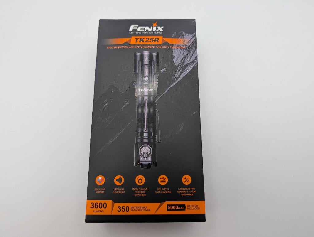 Fenix TK25R Tactical 3600 Lumen – NIEUW, Ophalen of Verzenden, Nieuw, Batterij