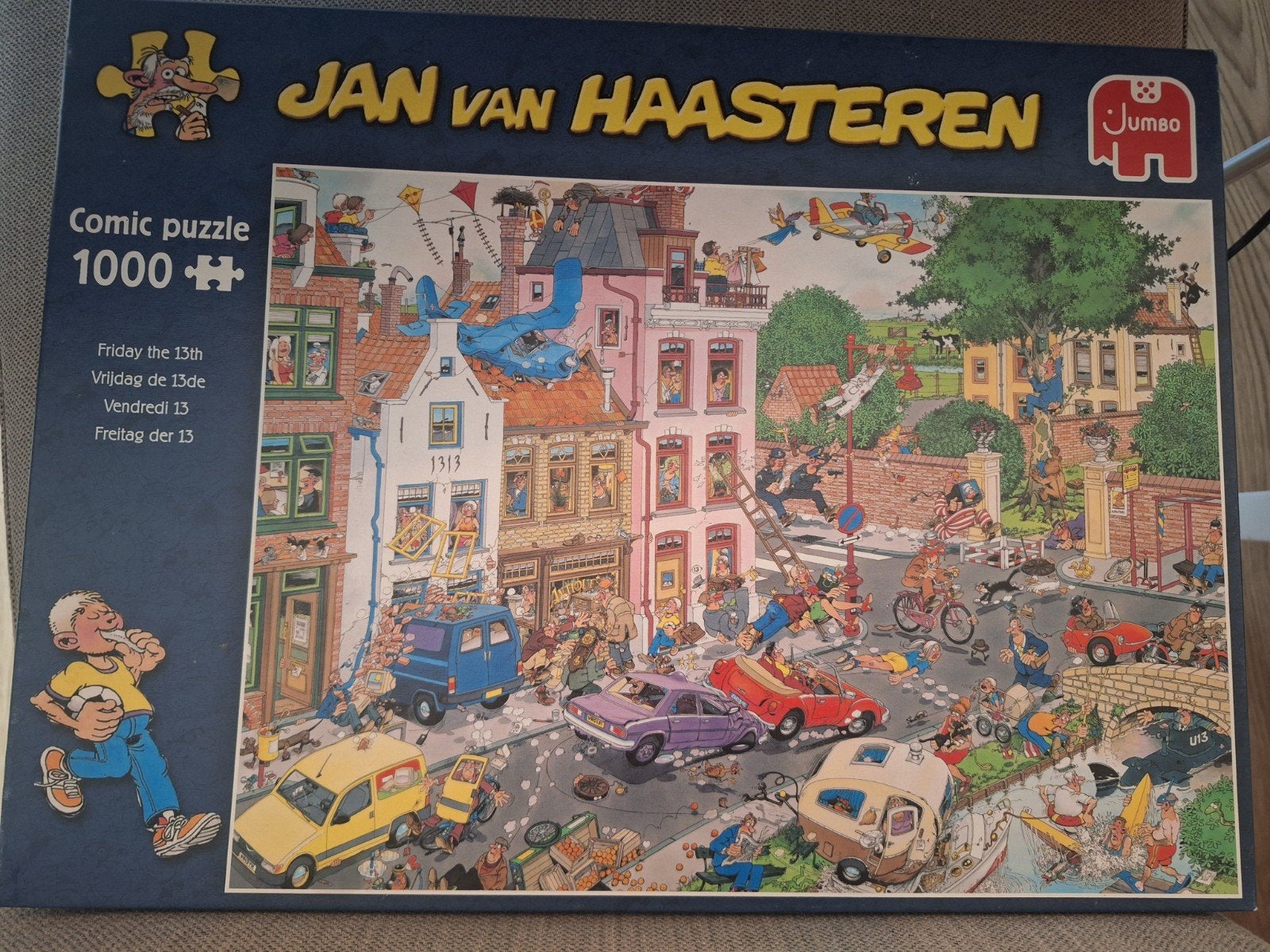 Foto 2 van Jan van Haasteren legpuzzel - Friday the 13th - 1000 stukjes