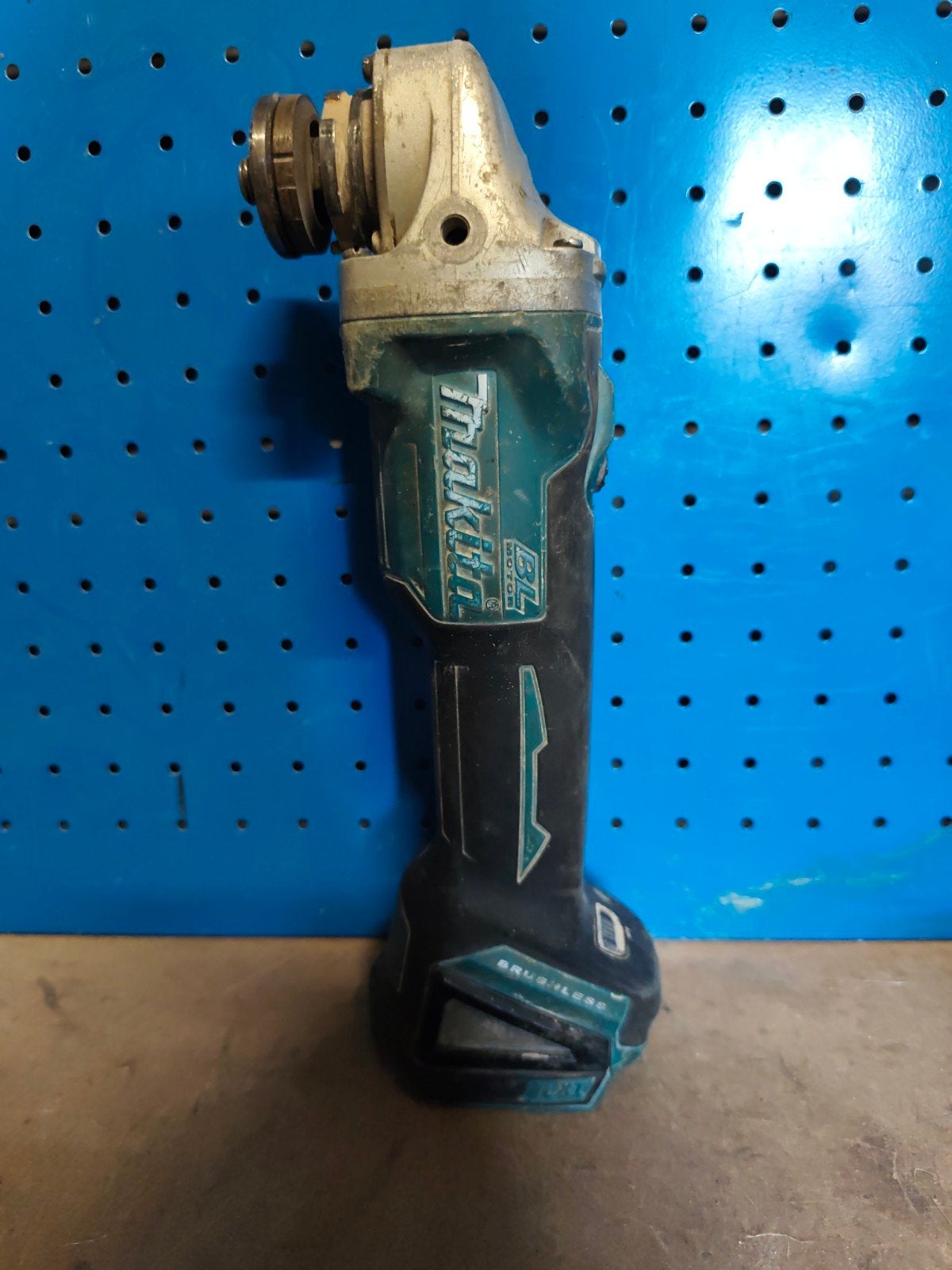 Makita 18v accu haakse slijper, Ophalen of Verzenden, Gebruikt, Haakse handslijpmachine