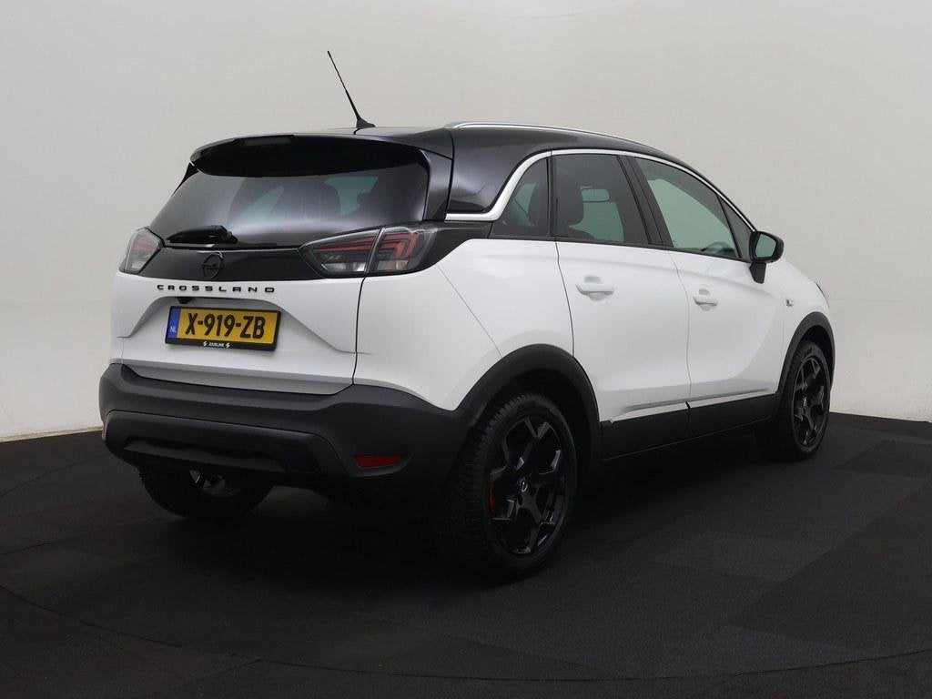 Opel Crossland 1.2T 130pk Ultimate Automaat Pano/Camera/LED, Auto's, Dealer onderhouden, 840 kg, Gebruikt, 1199 cc