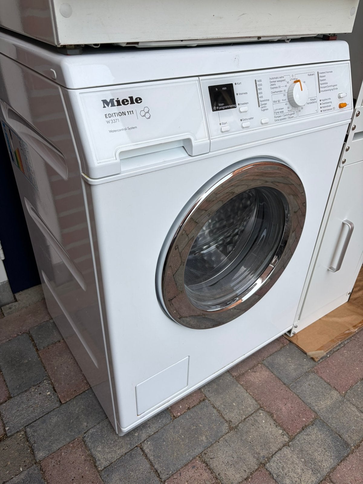Foto 4 van Miele Wasmachine en Droger incl. verhoger