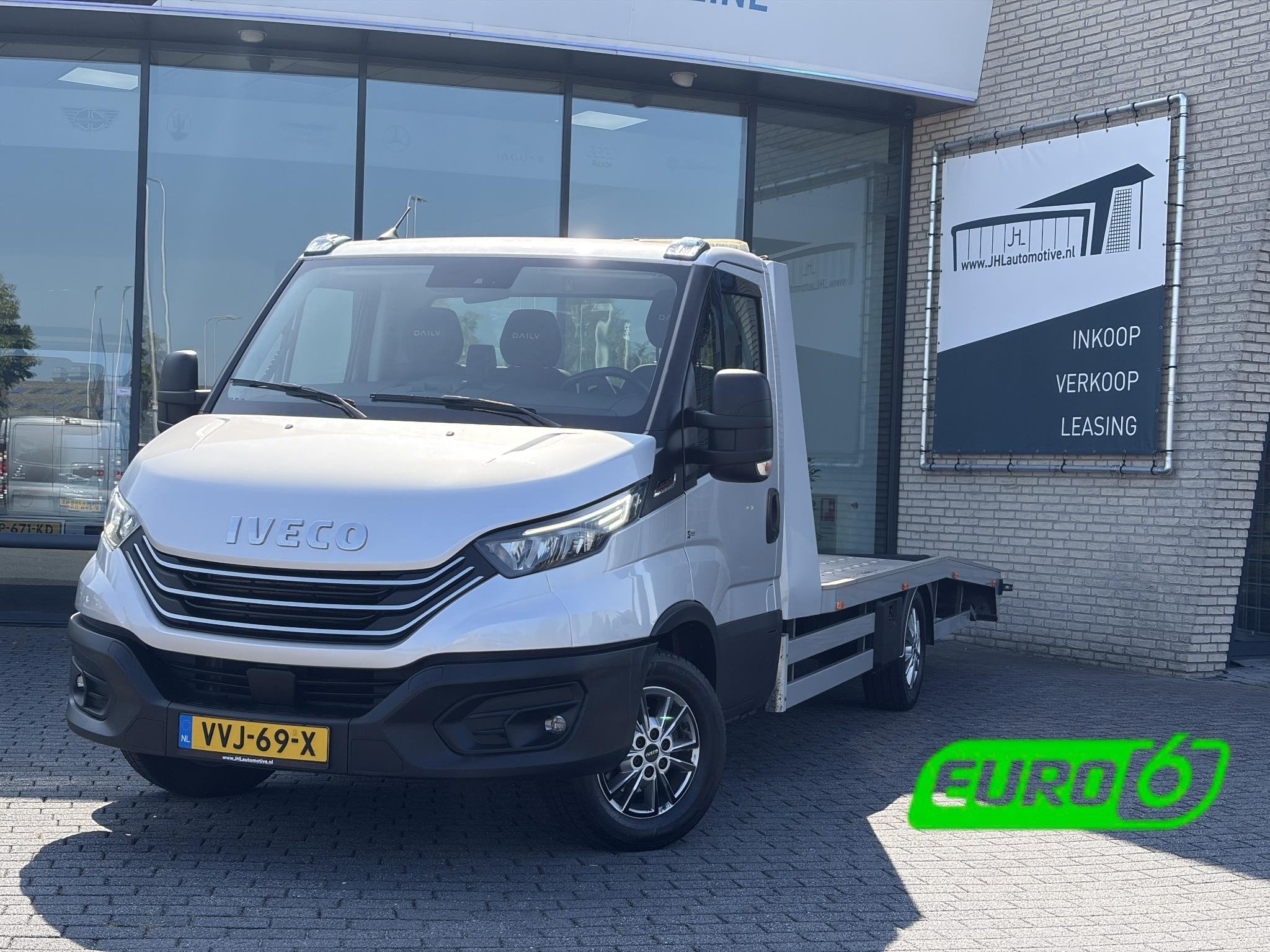 Iveco Daily 35S21H 3.0 410*OPRIJWAGEN*AUTOM*LIER*NAVI*ECC*HA, Auto's, Automaat, Gebruikt, Euro 6, 4 cilinders