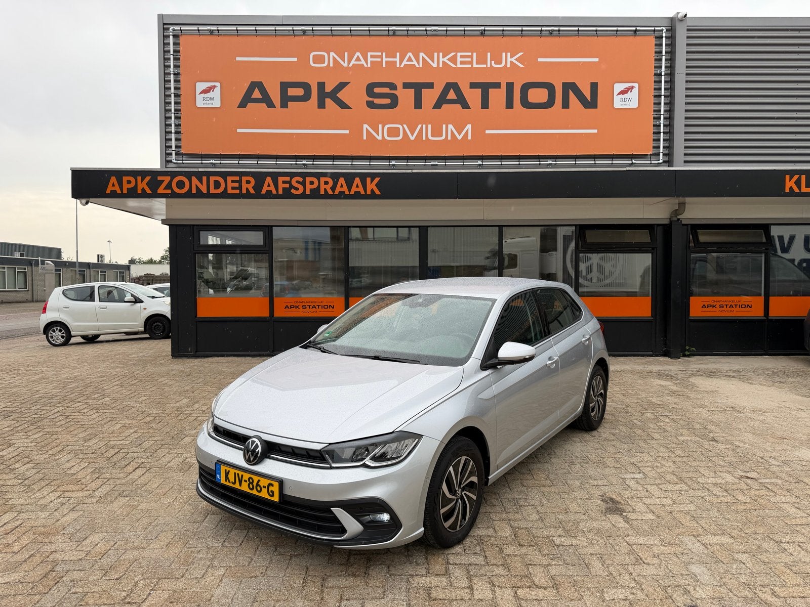 Volkswagen Polo 1.0 TSI DSG PARK/LANE/FRONT tot 06-2028 APK, Multifunctioneel stuurwiel, 95 pk, 1104 kg, 999 cc
