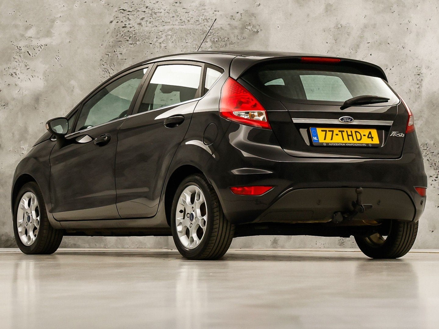 Ford Fiesta 1.25 Titanium (5 DEURS, CLIMATE, CRUISE, SPORTST, Voorwielaandrijving, Euro 5, Stof, 82 pk