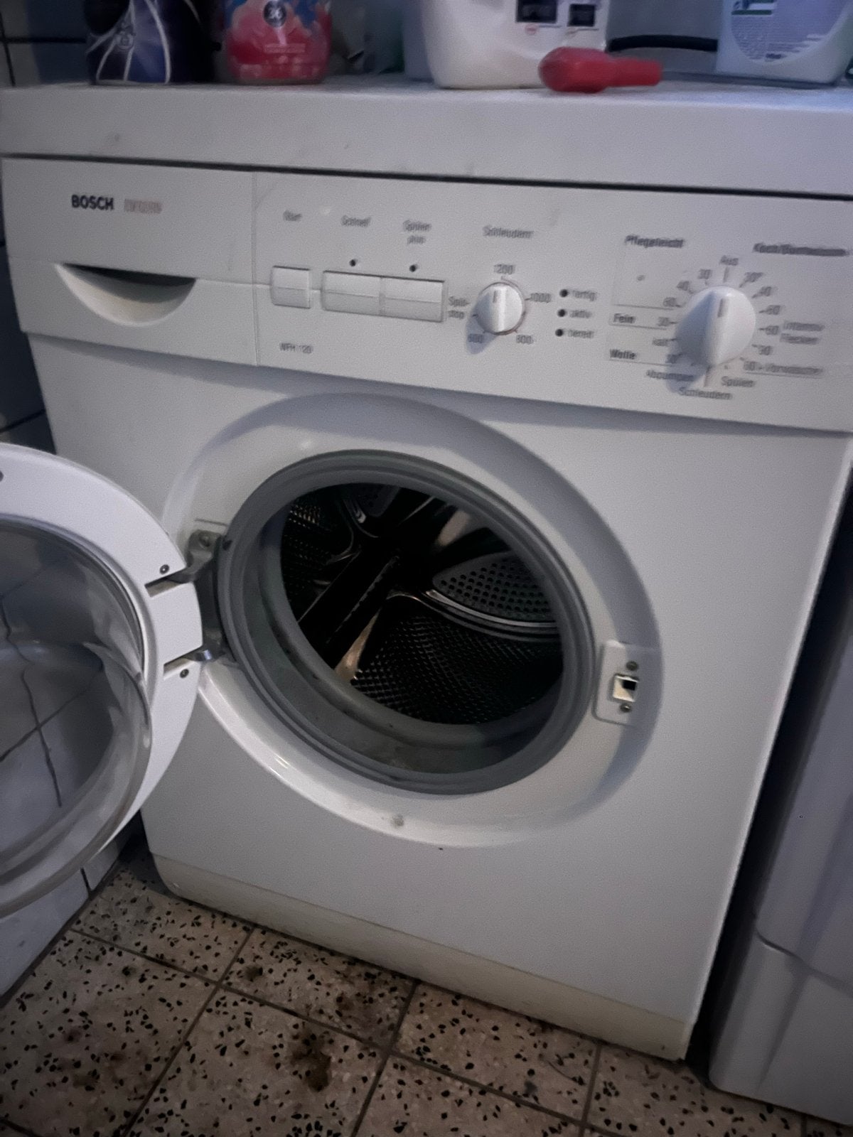 Foto 3 van Indesit Condensdroger en Bosch Wasmachine Set
