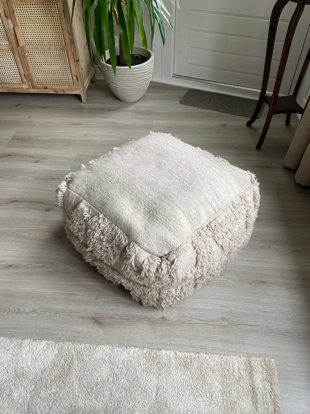Nous living poef Lou, Ophalen, Zo goed als nieuw, Stof, 50 tot 75 cm