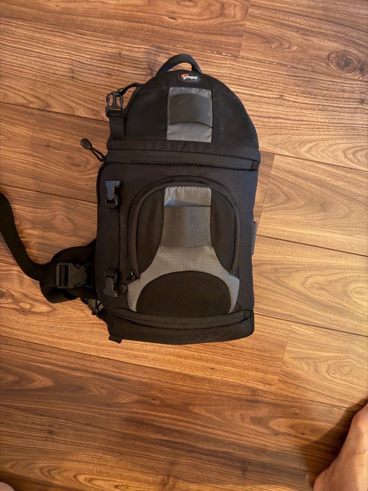 Lowepro SlingShot 100 AW cameratas / sling rugtas, Lowepro, Slingtas, Zo goed als nieuw, Zwart