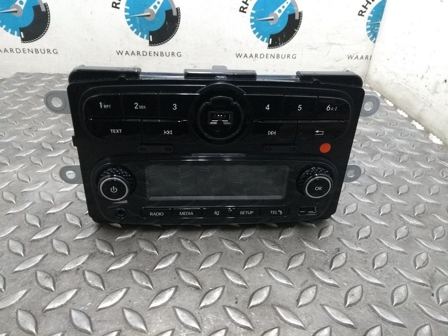 SMART FORFOUR RADIO 2014, Ophalen of Verzenden, Gebruikt, Stiba lid