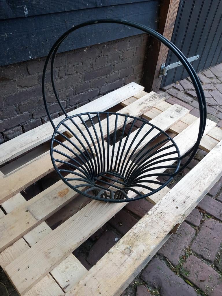Stevige ijzeren bloemenmand / hengselmand - Moederdag tip, Ophalen, Overige materialen, Gebruikt, Mand