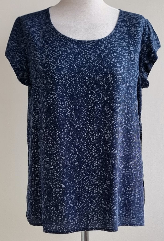 Opus donkerblauw bloesje met wit stipje mt. 38, Maat 38/40 (M), Blauw, Ophalen of Verzenden, Zo goed als nieuw