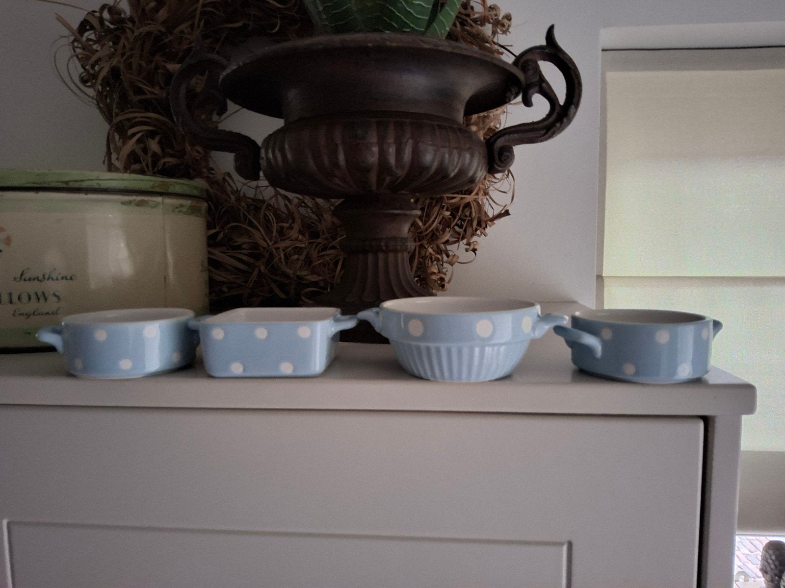 Set van 4 blauw-witte gestippelde schaaltjes, Gebruikt, Overige merken, Keramiek, Ophalen of Verzenden
