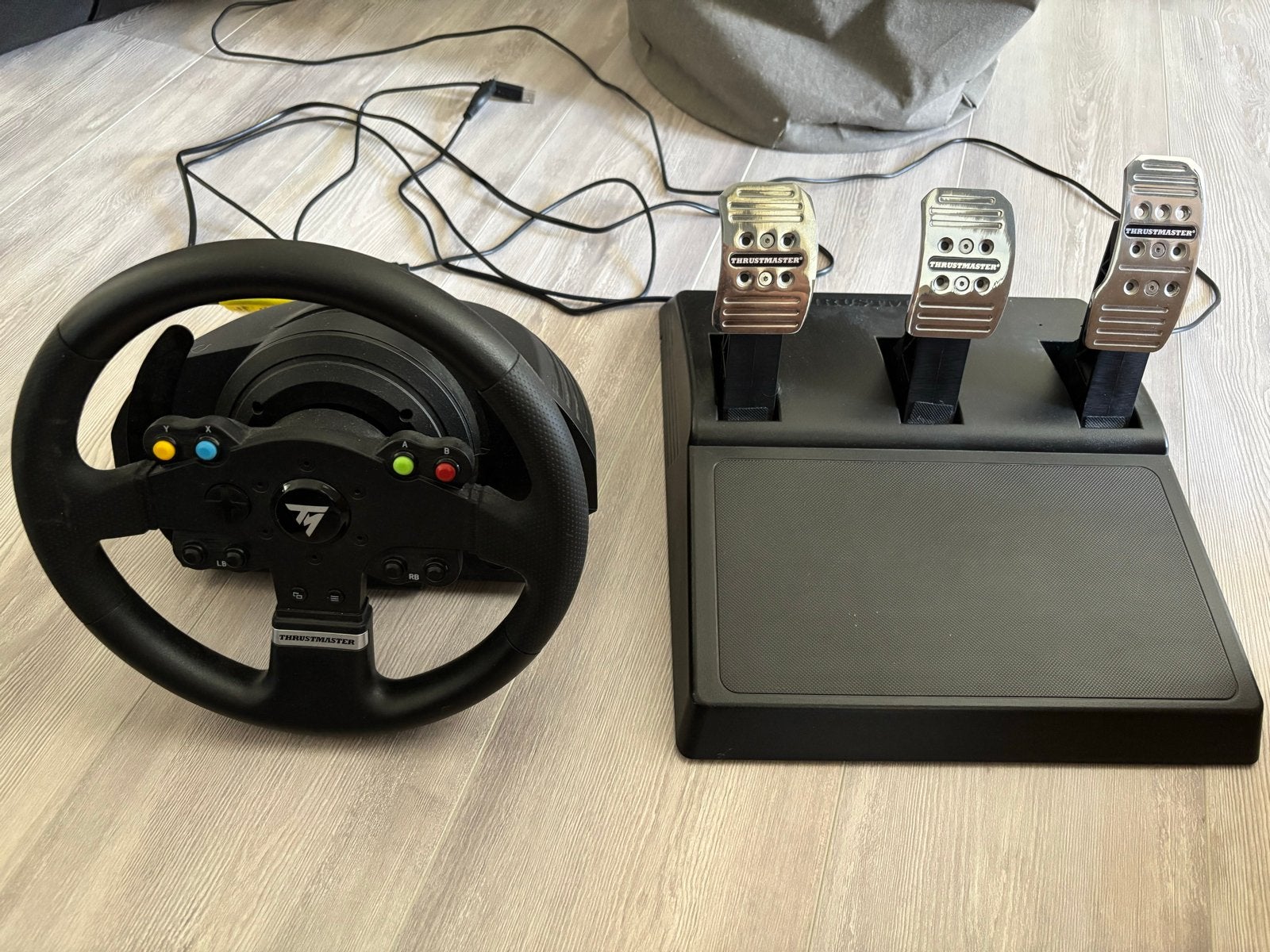 Thrustmaster TMX Force Feedback racestuur voor Xbox, Ophalen, Stuurtje of Sportattribuut, Xbox One