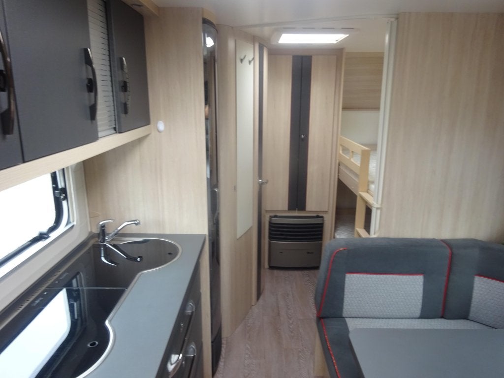 Foto 14 van Hobby Exccelent 545 KMF #BOMVOL#