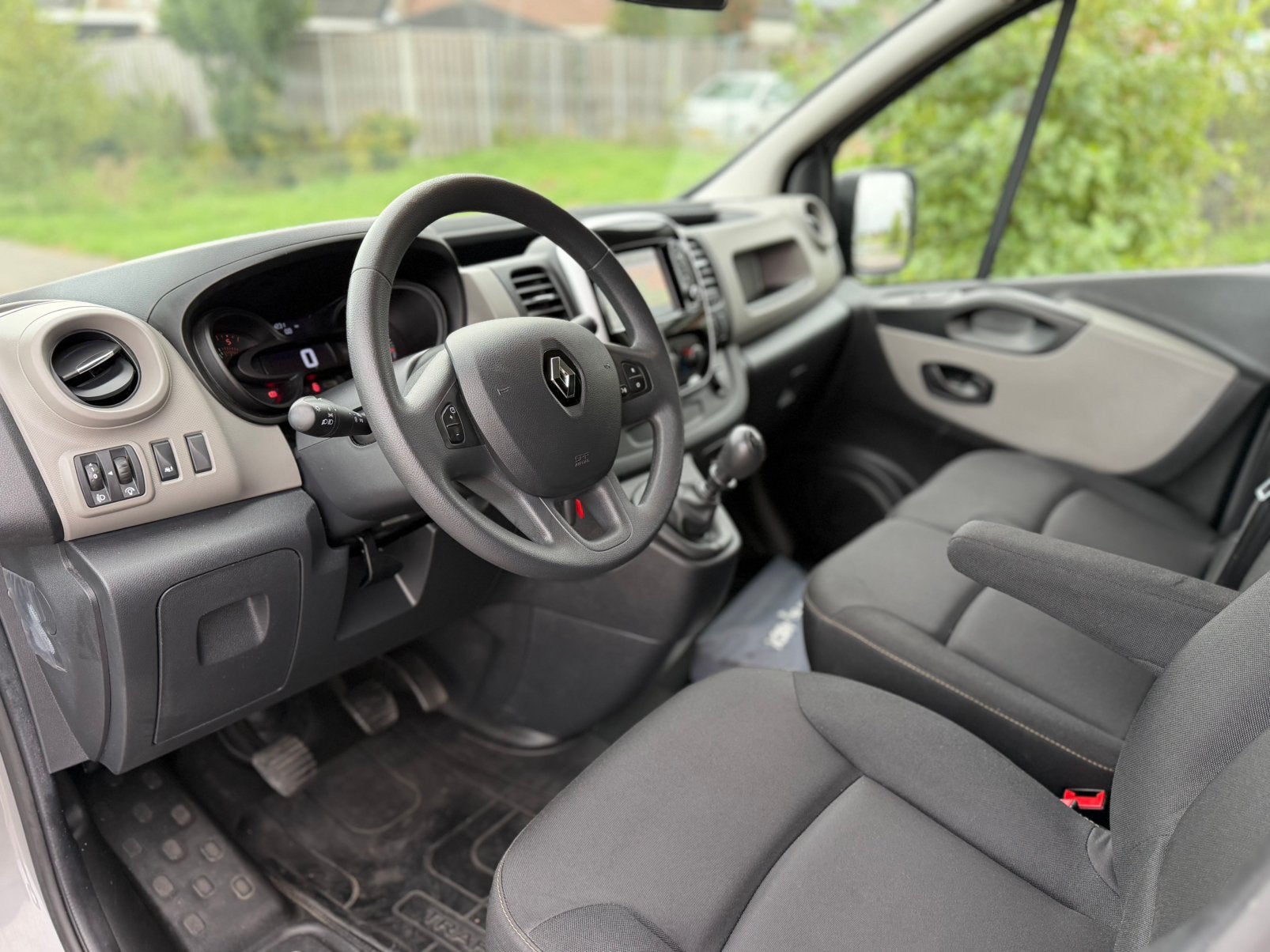 Renault Trafic GB 1.6 dCi 120pk L1h1 T27 2018 Comfort NIEUW, Auto's, Dealer onderhouden, 2000 kg, Renault, Origineel Nederlands
