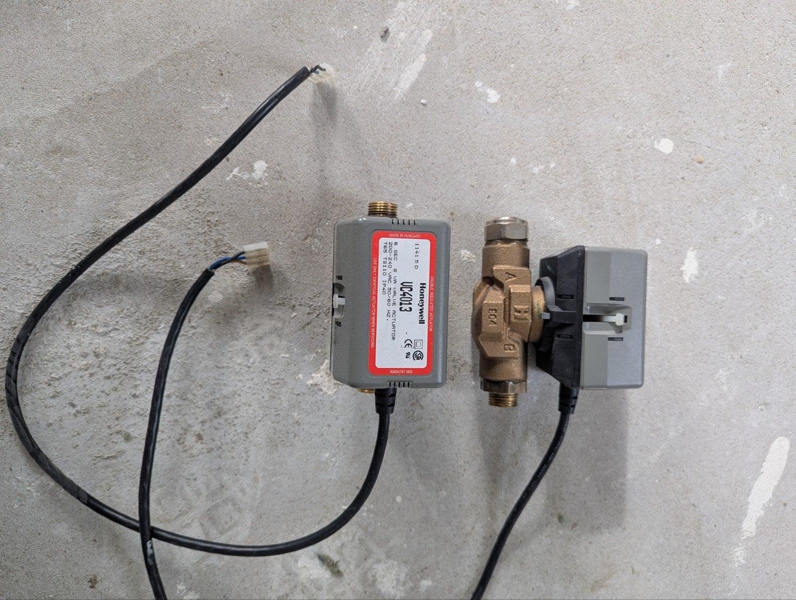 Honeywell VC4013 klep, Doe-het-zelf en Verbouw, Ophalen of Verzenden, Gebruikt