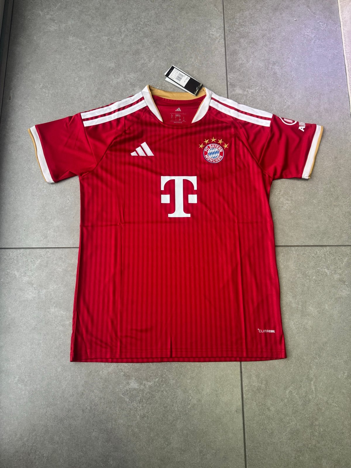 Bayern München Thuisshirt 26/27 Nieuw met Etiket Maat L, Ophalen of Verzenden, Nieuw, Maat 42/44 (L), Rood