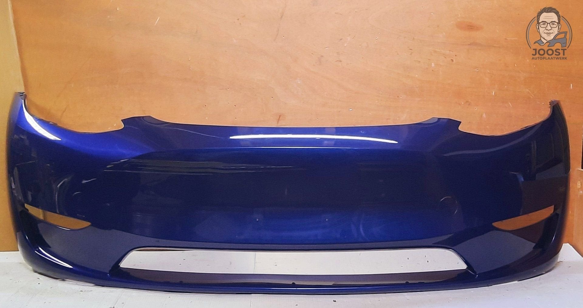 Voorbumper orgineel Tesla Model Y v.a 2022 1540102-06-C, Gebruikt, -, Ophalen of Verzenden, Bumper