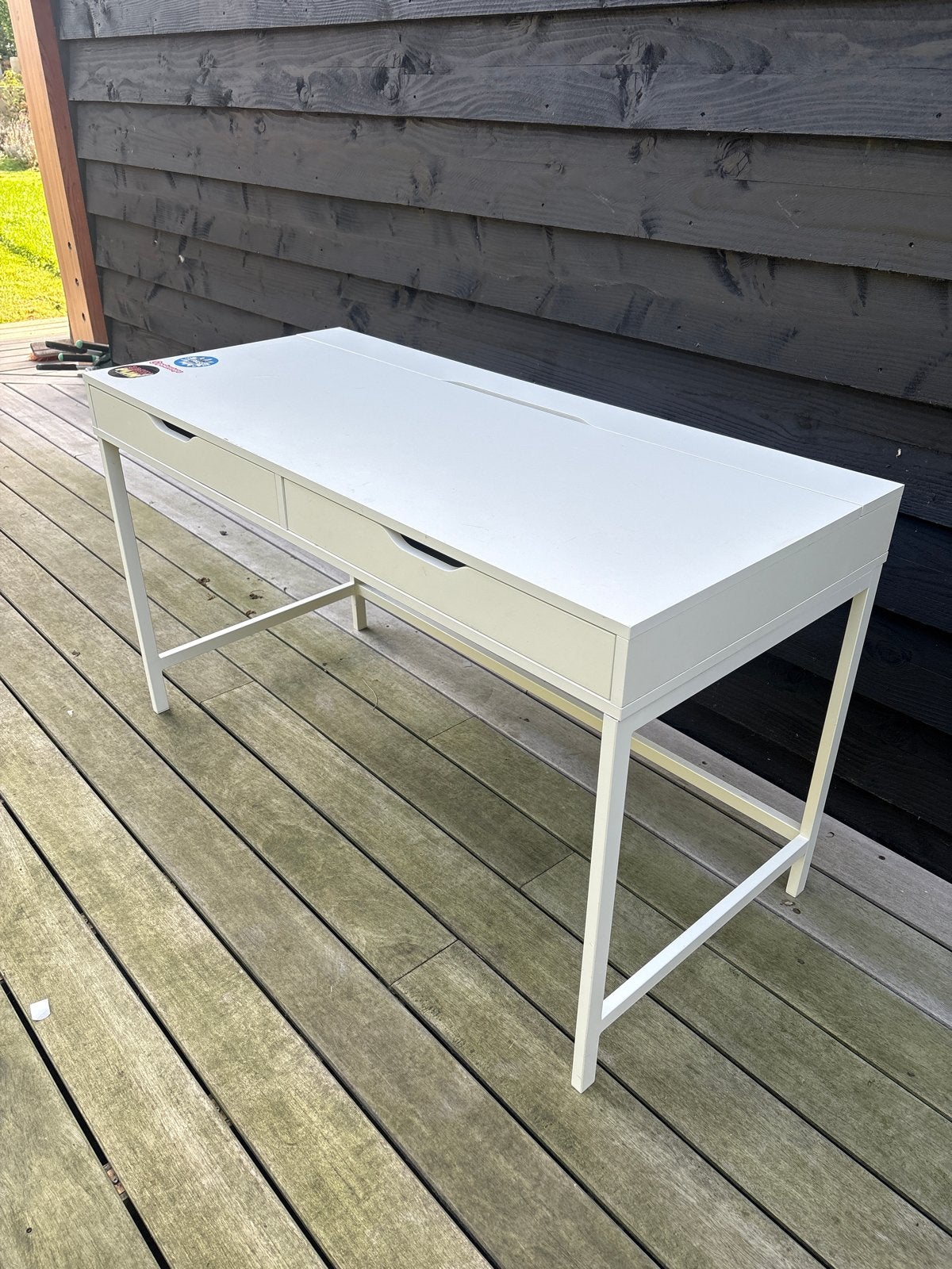 Wit bureau Ikea met twee lades, Huis en Inrichting, Ophalen, Met lades, Spaanplaat of MDF, Zo goed als nieuw