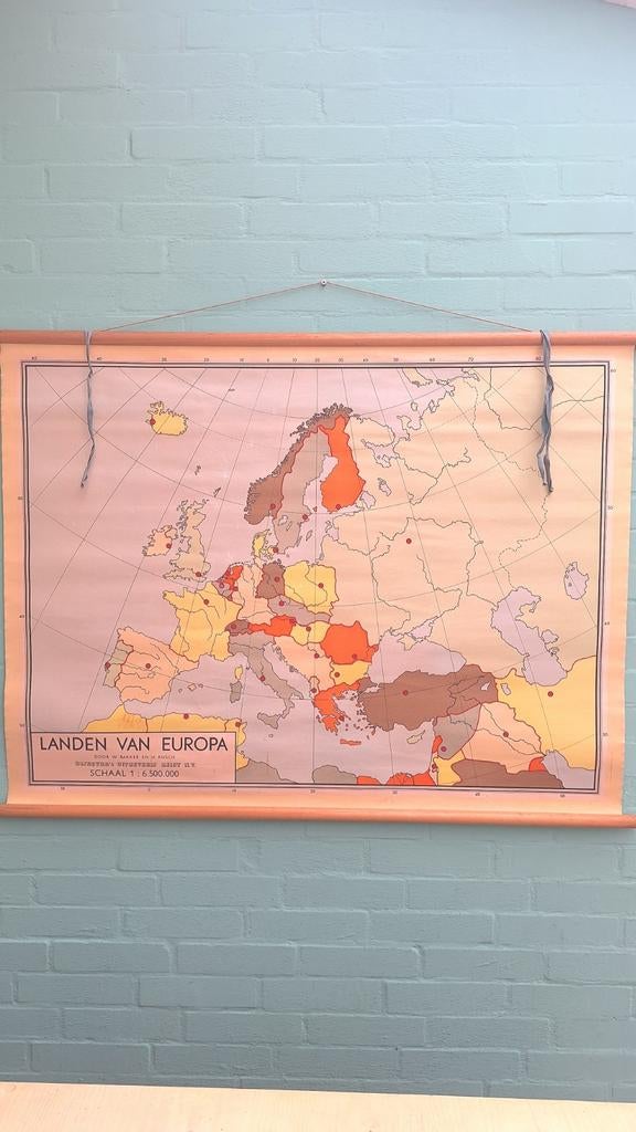Vintage Schoolkaart Topografie Landen van Europa, Ophalen