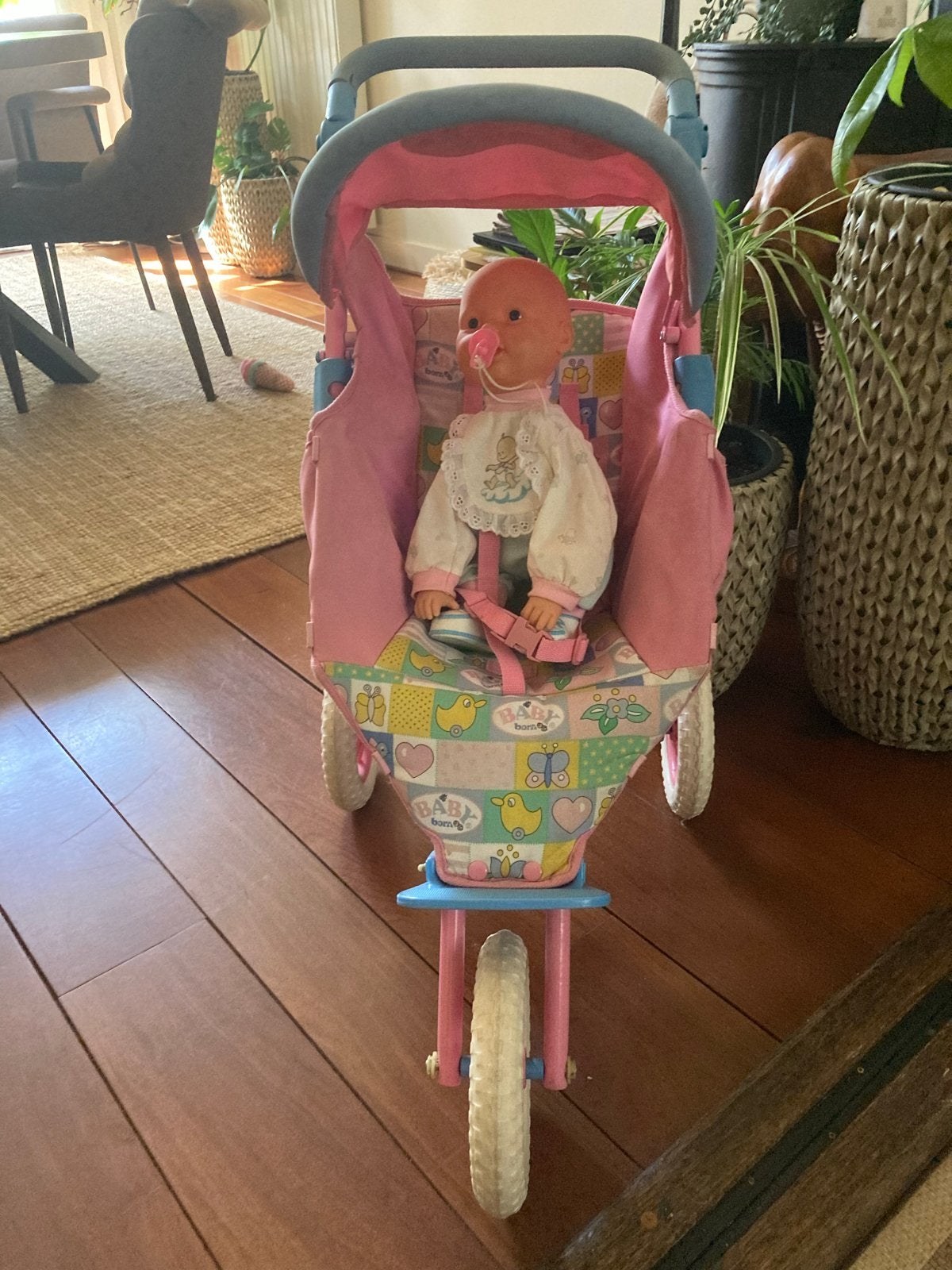 Leuke Baby Born Buggy - Roze poppenwagen, Kinderen en Baby's, Speelgoed | Poppen, Ophalen, Gebruikt, Babypop