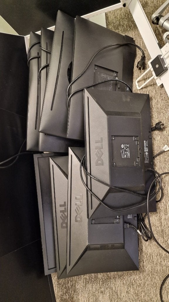 Desktop schermen, Computers en Software, Ophalen, Gebruikt, Onbekend
