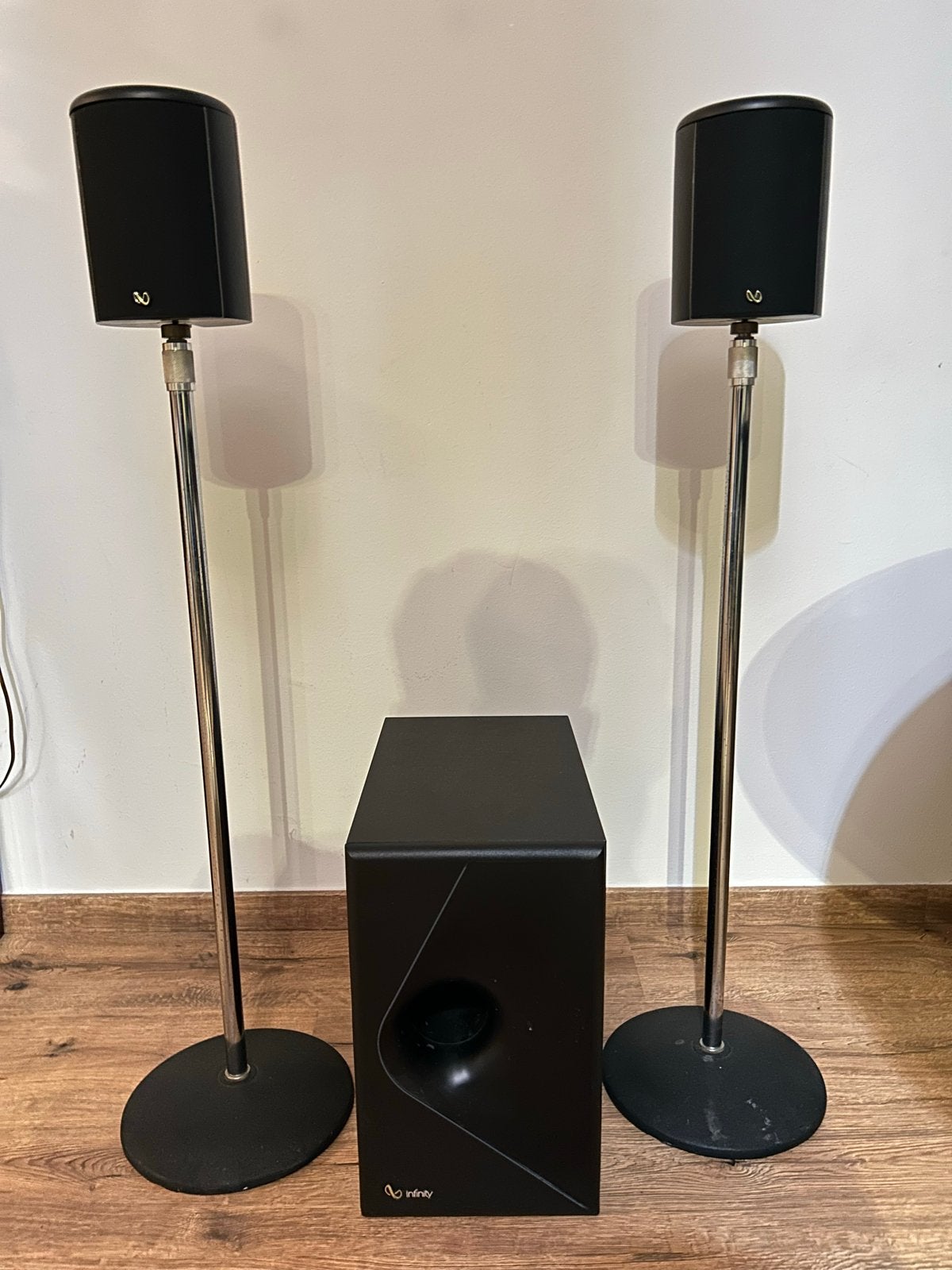 Infinity Micro II speakerset met subwoofer en standaarden