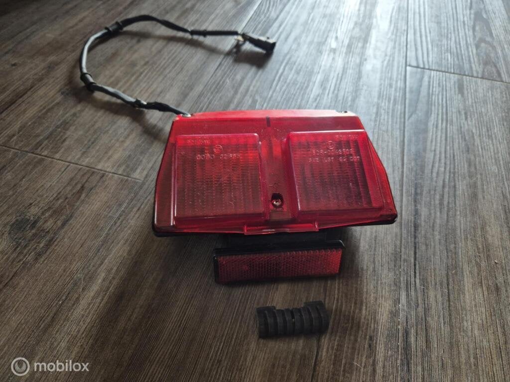 Achterlicht origineel achterlamp rubber 748 916 996 998, Gebruikt, Factorystore.service@ducati.com, Ophalen of Verzenden, Via Antonio Cavalieri Ducati, 74/5, 74/6, 40132 Bologna BO